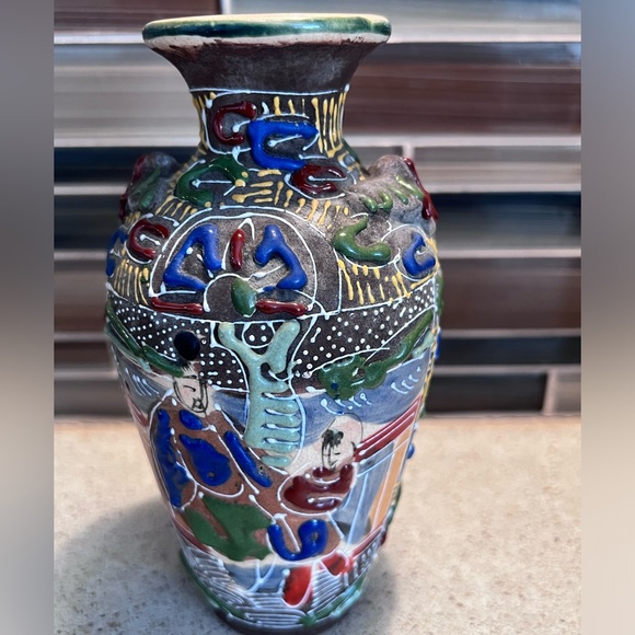 Antique Japanese Satsuma Moriage Enamel Hand Painted Vase estm late 1800s - Picture 6 of 10